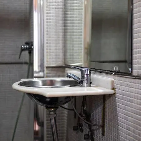 Shiny Alamos Super Family Apartment